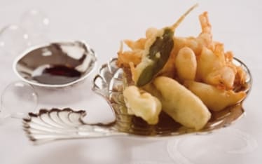 Tempura di gamberoni e rombo alla soia