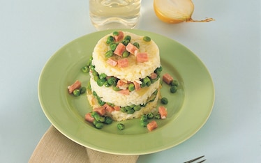 Timballetti di riso con piselli, prosciutto e mozzarella