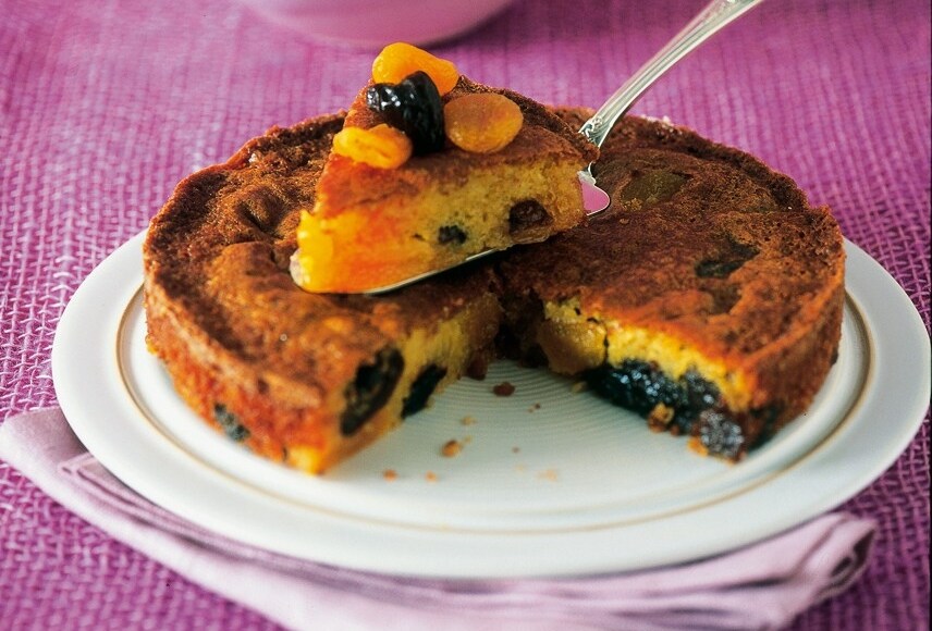 Torta di albicocche e prugne secche ricetta