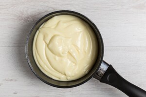Preparazione Torta di briciole con crema - Fase 2