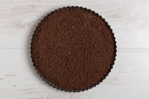 Preparazione Torta di briciole con crema - Fase 5