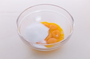 Preparazione Torta di carote senza glutine - Fase 1