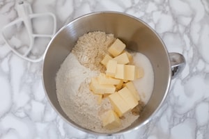 Preparazione Torta di nocciole e crema gianduia - Fase 1