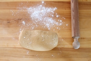 Preparazione Torta di nocciole e crema gianduia - Fase 2