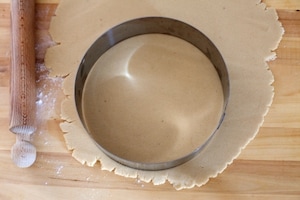 Preparazione Torta di nocciole e crema gianduia - Fase 2