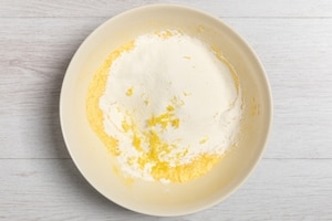 Preparazione Torta con pinoli e mandorle - Fase 2