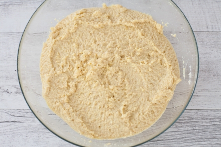 Preparazione Torta regina con meringa - Fase 1 Preparazione Torta regina con meringa - Fase 1