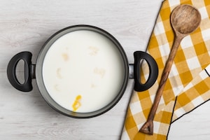 Preparazione Torta di riso agli amaretti - Fase 1