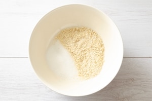 Preparazione Torta al cioccolato senza farina - Fase 1