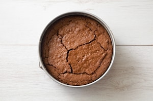 Preparazione Torta al cioccolato senza farina - Fase 5