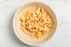 Preparazione Torta con zucchero di canna e mele - Fase 2