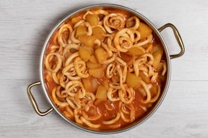 Preparazione Totani e patate al sugo - Fase 3