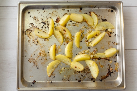 Preparazione Zucchine, patate e pomodori al forno - Fase 1 Preparazione Zucchine, patate e pomodori al forno - Fase 1