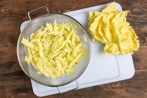 Preparazione Zuppa di cavolo verza e fagioli - Fase 1