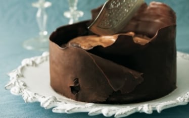 Torta di meringa e mousse al cioccolato