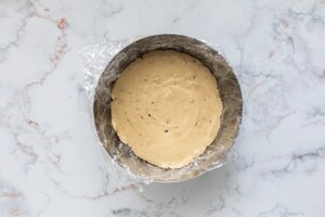 Preparazione Zuccotto con torrone e panna montata - Fase 4