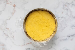 Preparazione Zuccotto con torrone e panna montata - Fase 4