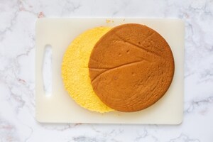 Preparazione Zuccotto con torrone e panna montata - Fase 3