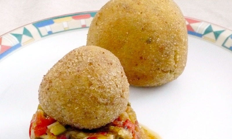 Arancine, polpette e friggione ricetta