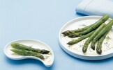 Asparagi con maionese al cetriolo