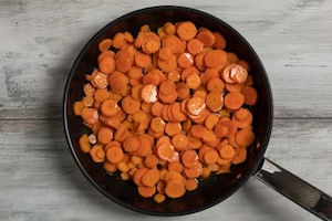 Preparazione Carote al miele d'acacia - Fase 2