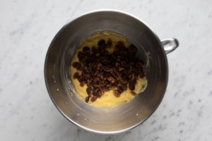 Preparazione Frittelle  con le uvette - Fase 2