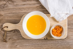 Preparazione Crostata di noci all'arancia - Fase 1