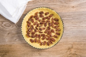 Preparazione Crostata di noci all'arancia - Fase 3