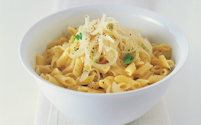 Pennette alla salsa di cipolle