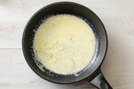 Preparazione Tagliatelle al limone - Fase 1 Preparazione Tagliatelle al limone - Fase 1