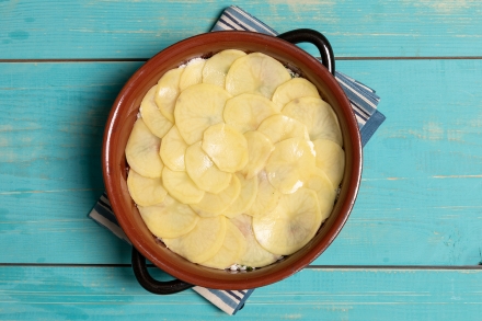 Preparazione Tiella di patate, riso e cozze - Fase 4 Preparazione Tiella di patate, riso e cozze - Fase 4