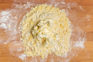 Preparazione Torta viennese alle mele - Fase 1