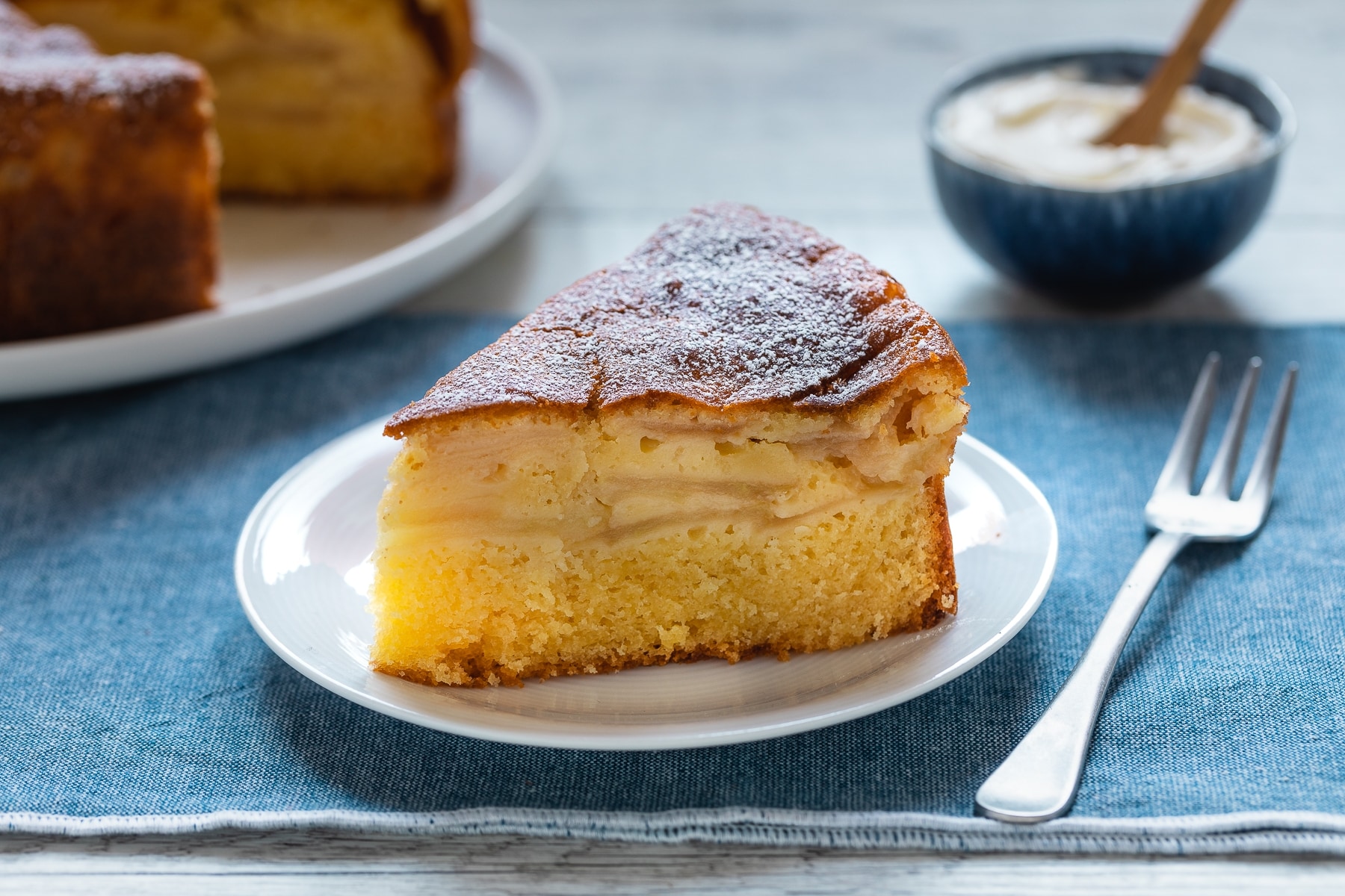 Torta allo yogurt e mele ricetta