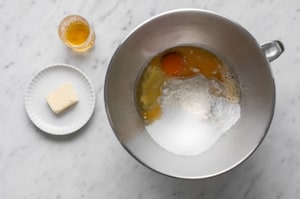 Preparazione Tortelli fritti alla crema - Fase 3