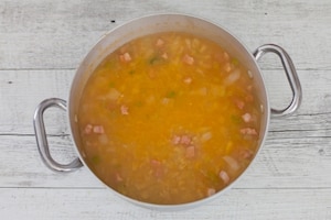 Preparazione Zuppa di fave secche - Fase 2