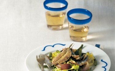 Alici fritte con insalata di fagiolini