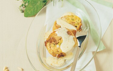 Cappone ripieno ai pistacchi e pinoli con fonduta