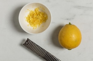 Preparazione Linguine piccanti al limone - Fase 1