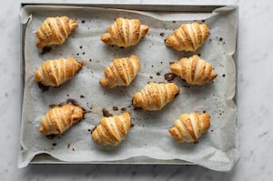 Preparazione Mini croissant al bacon e Grana Padano - Fase 3