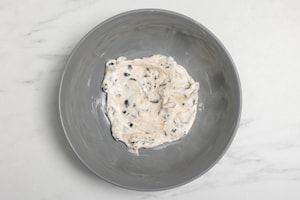 Preparazione Avocado con formaggio - Fase 2