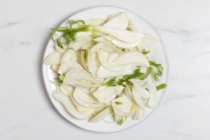 Preparazione Insalata di finocchi con maionese piccante - Fase 1