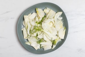 Preparazione Insalata di finocchi con maionese piccante - Fase 3