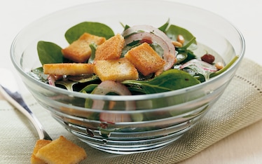 Insalata di spinaci all’uvetta