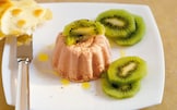 Mousse di prosciutto e kiwi