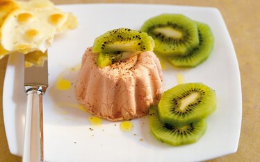 Mousse di prosciutto e kiwi