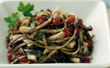 Pasta al nero di seppia