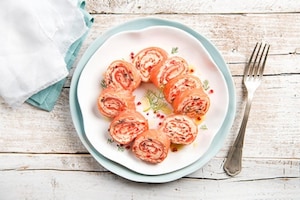 Preparazione Rotolo di salmone, peperoni e robiola - Fase 3