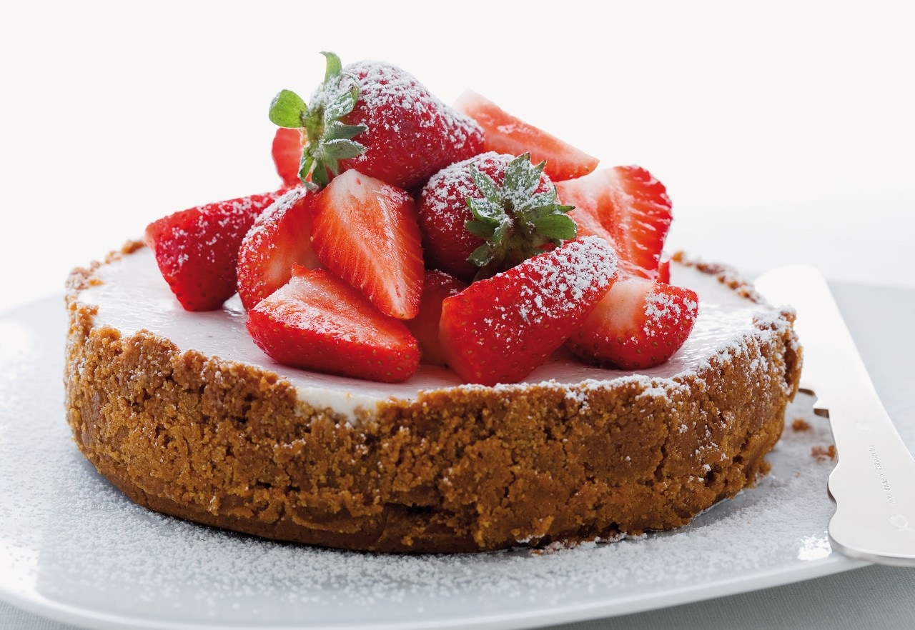 Torta alle fragole senza cottura ricetta