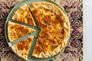 Preparazione Torta salata semplice - Fase 4