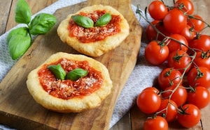 Preparazione Pizzelle con parmigiano - Fase 3